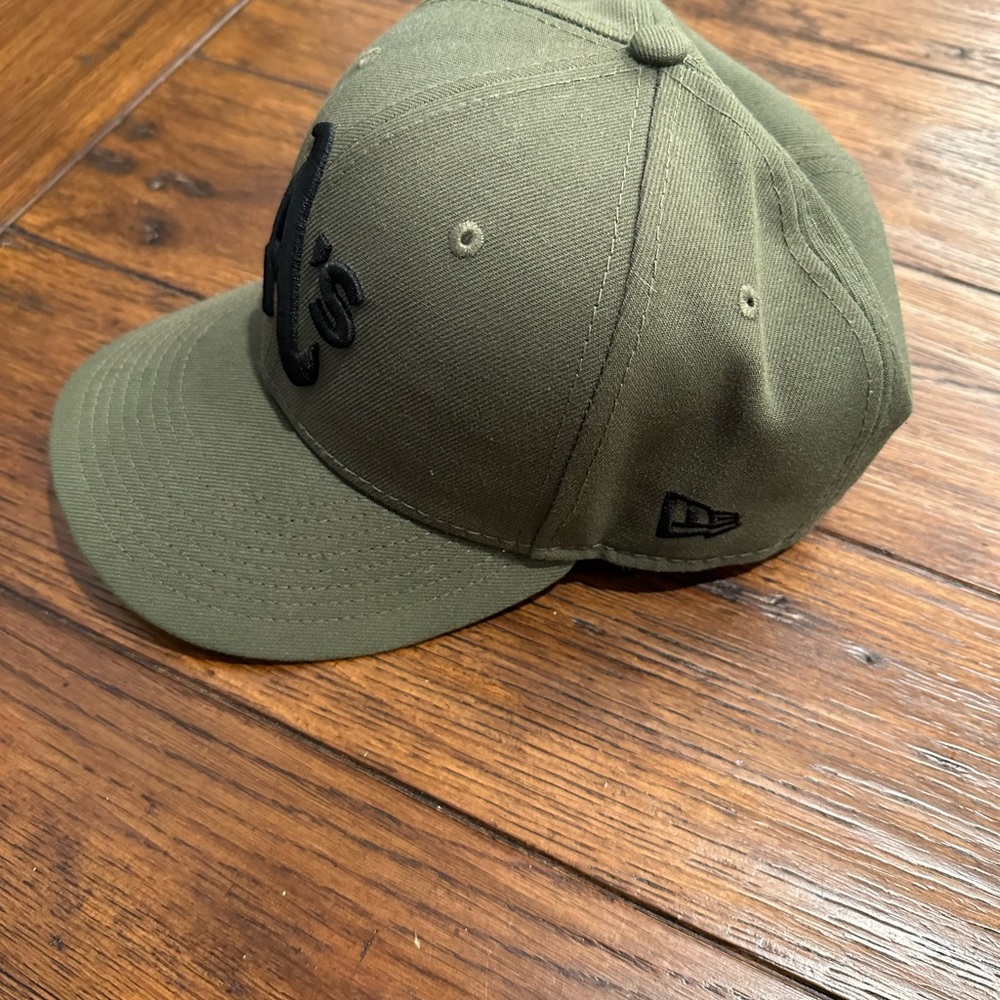 A’s hat - Picture 2 of 3